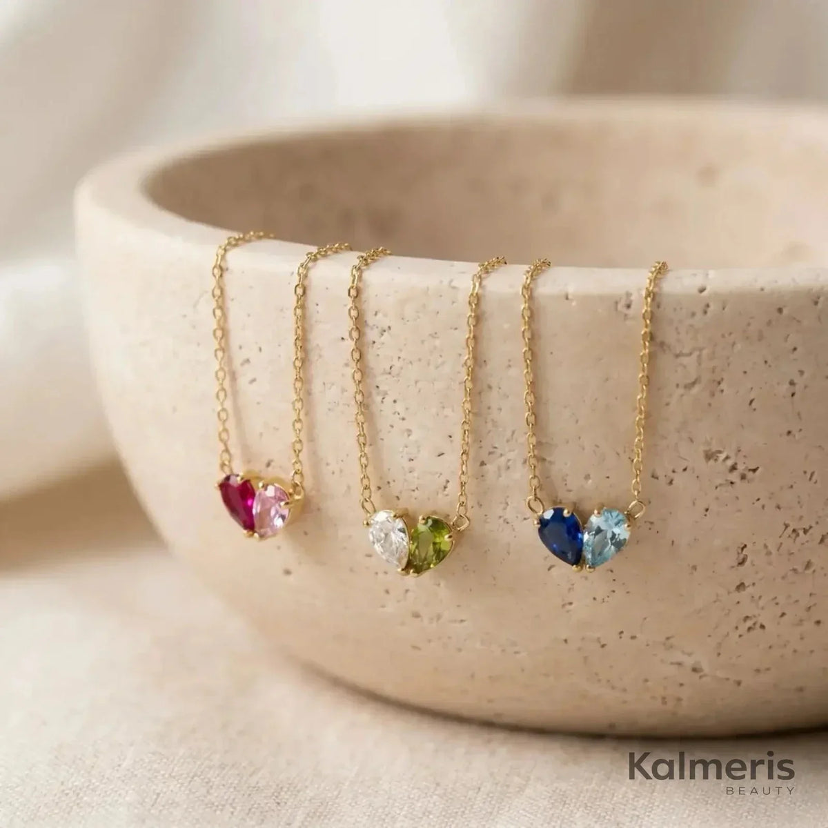 Liora Necklace – Gift